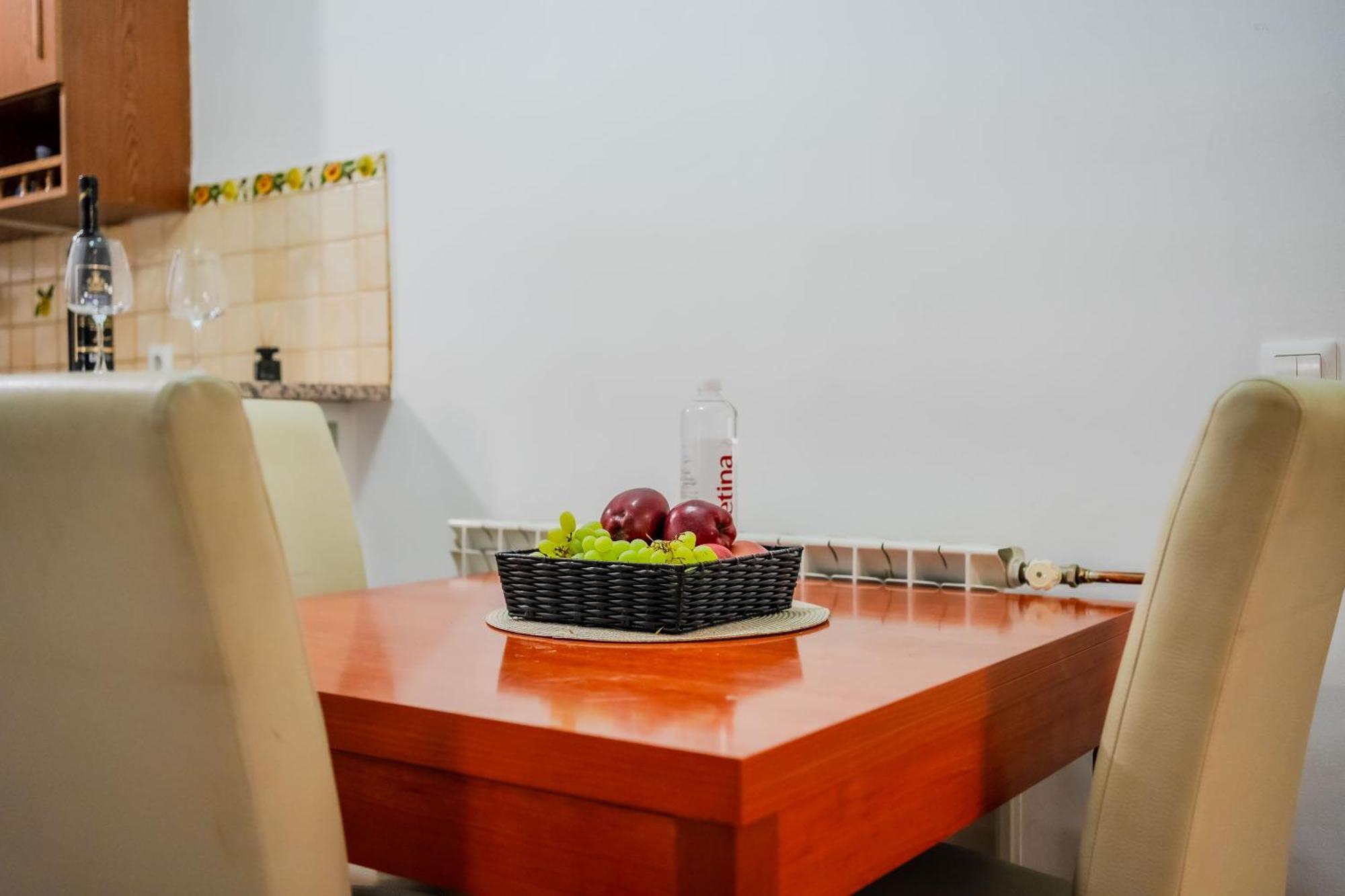Work And Play Apartment Загреб Екстериор снимка
