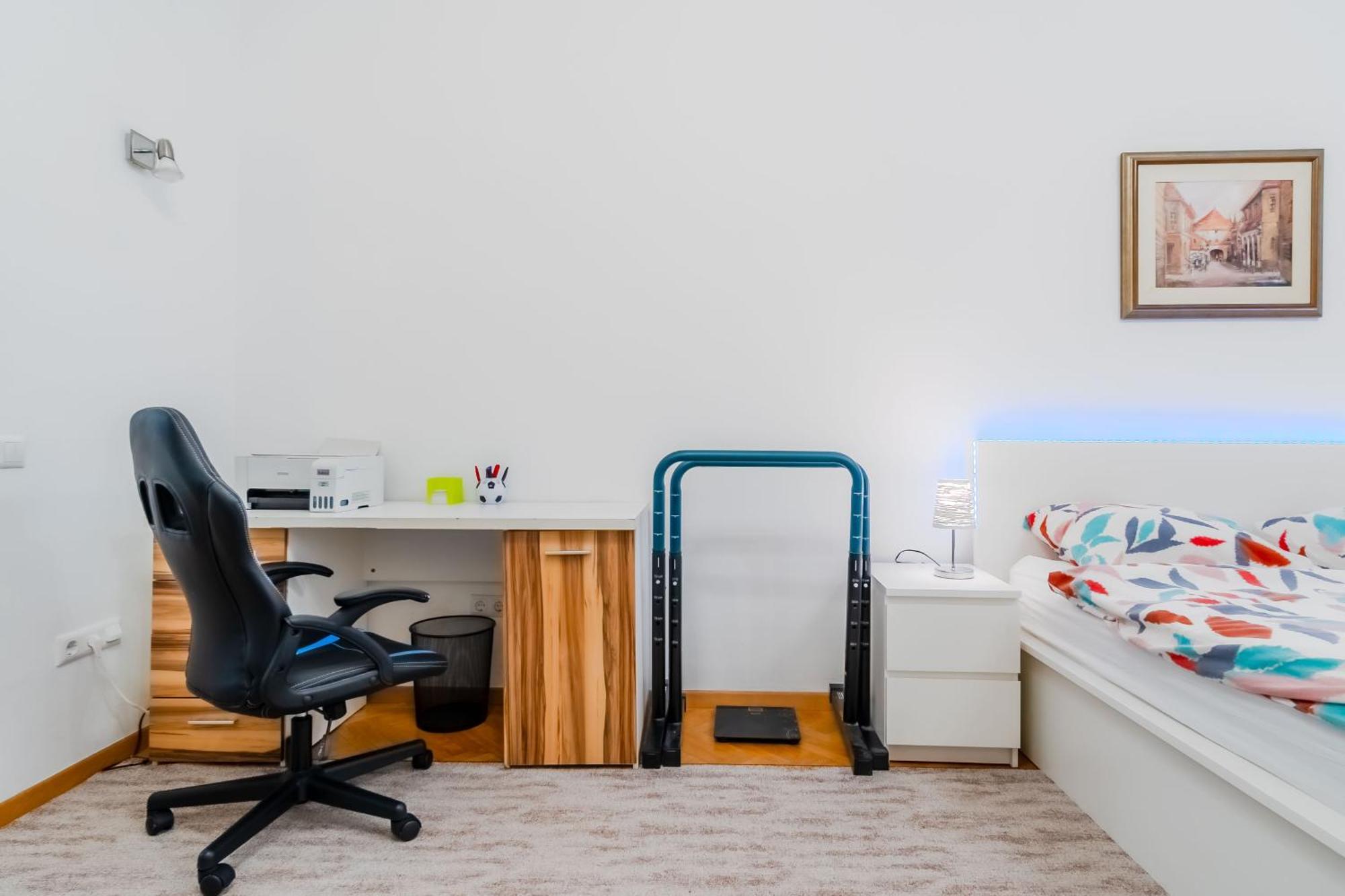 Work And Play Apartment Загреб Екстериор снимка