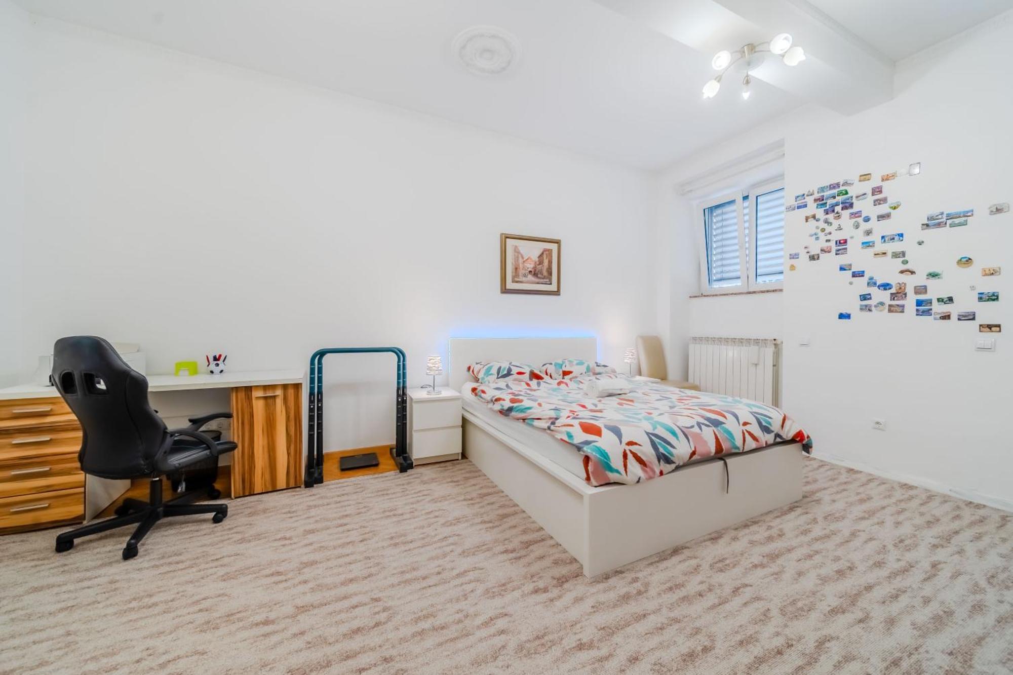 Work And Play Apartment Загреб Екстериор снимка