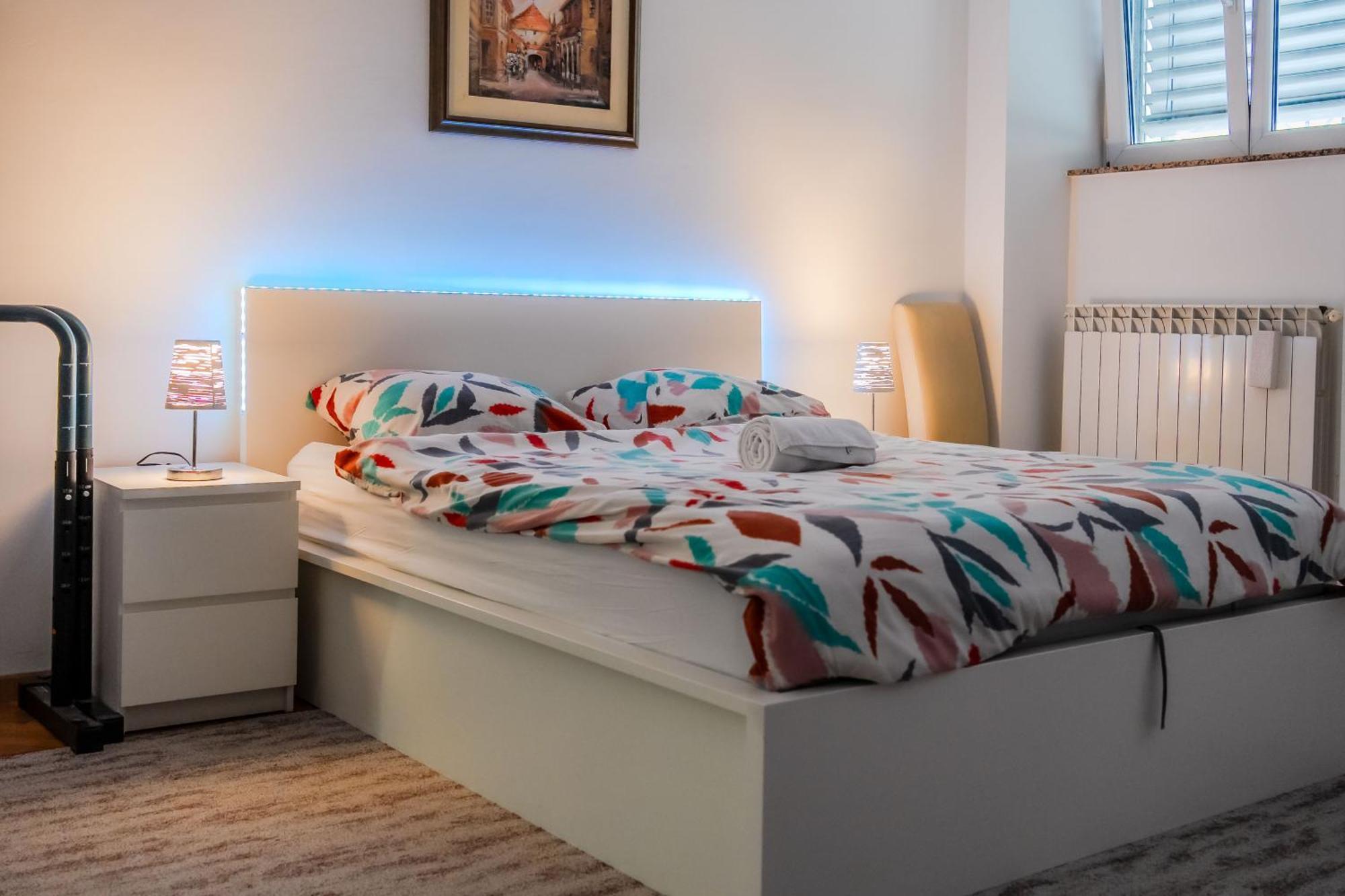 Work And Play Apartment Загреб Екстериор снимка